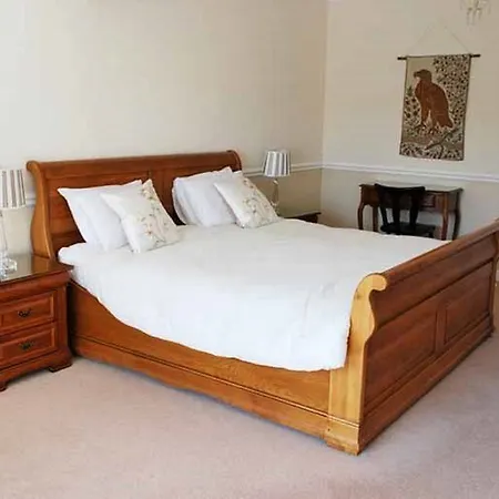 Ardmore House Клифден